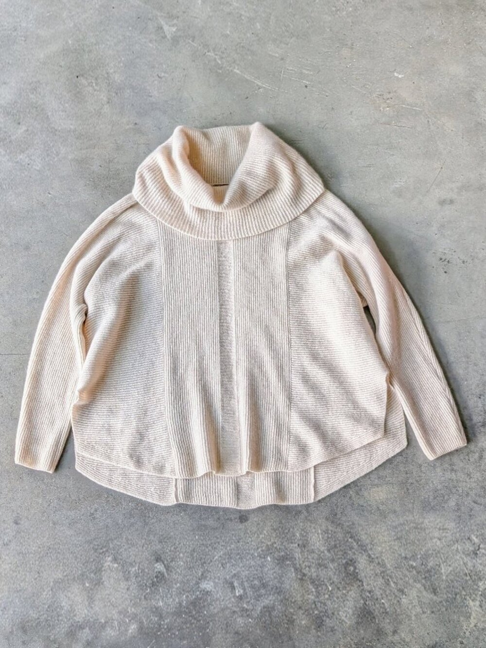 J. McLaughlin Ivory Pence Cashmere Cowlneck Oversized Poncho Seater size XS